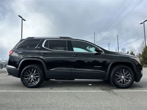 Used 2018 GMC Acadia SLT image 3