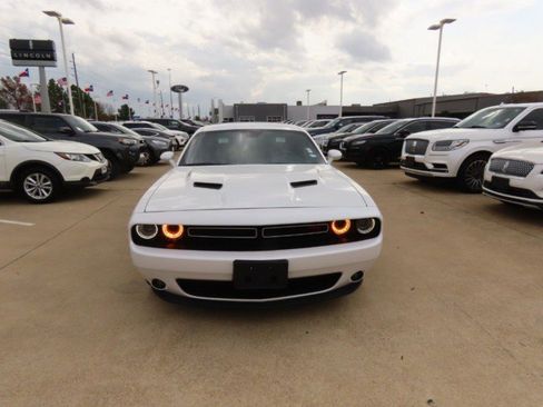 Used 2016 Dodge Challenger R/T Plus image 4