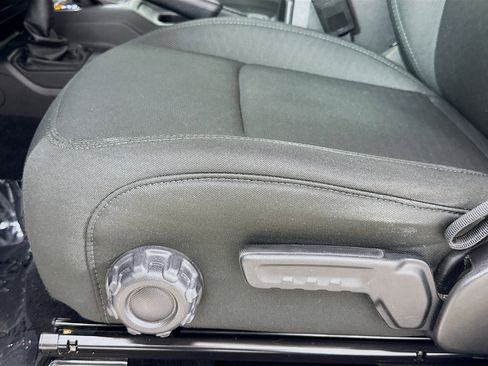 Used 2022 Jeep Wrangler Unlimited Sport S image 19