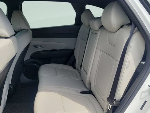 Used 2025 Hyundai Tucson Limited AWD/4WD image 10
