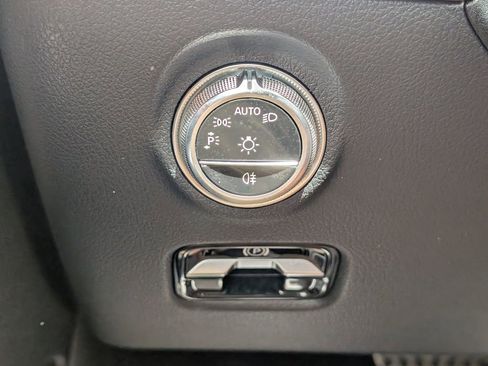 Certified 2024 Mercedes-Benz C 300 4MATIC Sedan image 22