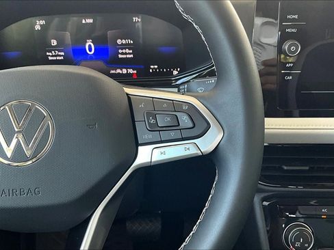 New 2025 Volkswagen Taos S image 22