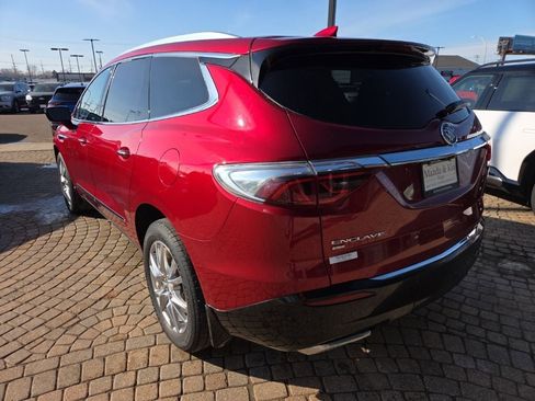 Used 2022 Buick Enclave Premium w/ Surround and Sites Package image 7