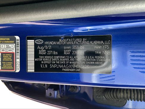 Used 2022 Hyundai Elantra SEL w/ Convenience + Premium Package FWD image 17