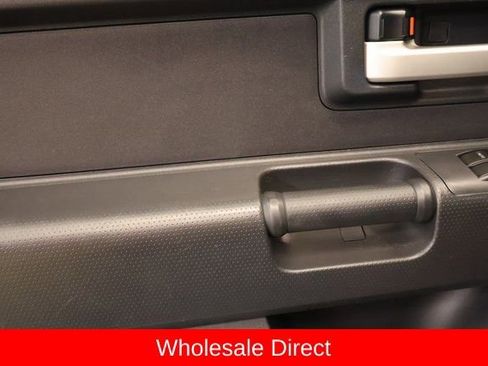 Used 2008 Toyota FJ Cruiser 4WD image 9