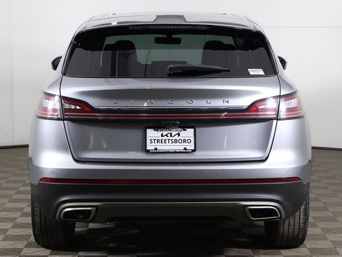 Used 2023 Lincoln Nautilus Reserve image 14