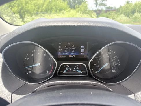Used 2015 Ford Focus SE FWD image 14
