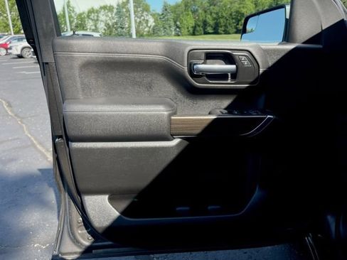 Used 2022 Chevrolet Silverado 1500 LT AWD/4WD image 22
