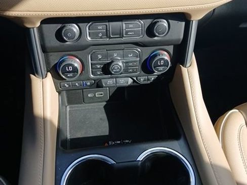 Used 2023 Chevrolet Tahoe Premier RWD image 29
