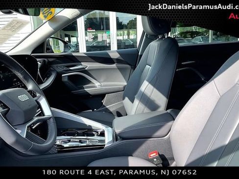 Used 2025 Audi Q5 Premium w/ Convenience Package AWD/4WD image 17