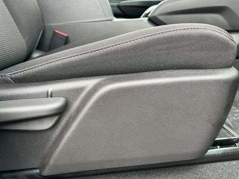 Used 2025 GMC Canyon Elevation w/ Convenience Package image 21