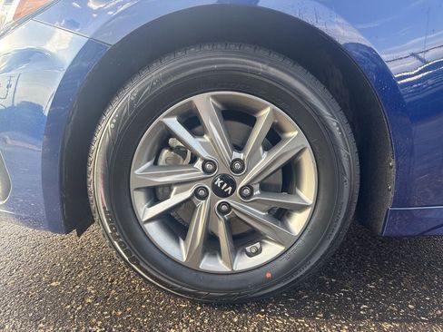 Used 2019 Kia Optima LX FWD image 4