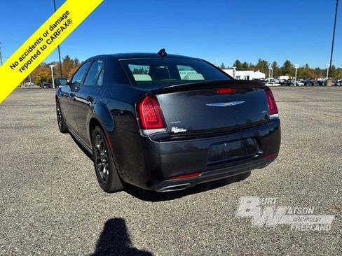 Used 2018 Chrysler 300 S w/ S Model Appearance Package image 4