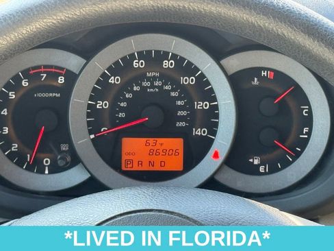 Used 2011 Toyota RAV4 4WD image 23