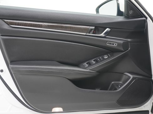 Used 2021 Honda Accord EX-L image 13