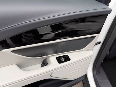 New 2026 Lincoln Nautilus Premier w/ Jet Appearance Package image 16