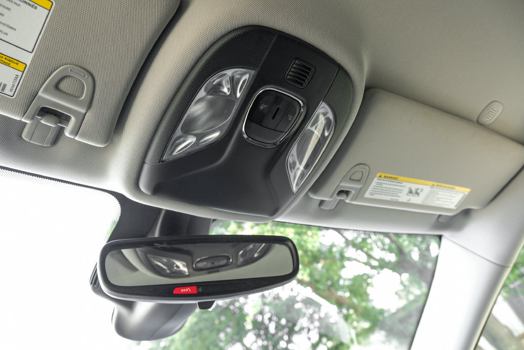 Used 2022 Jeep Compass Latitude AWD/4WD image 42