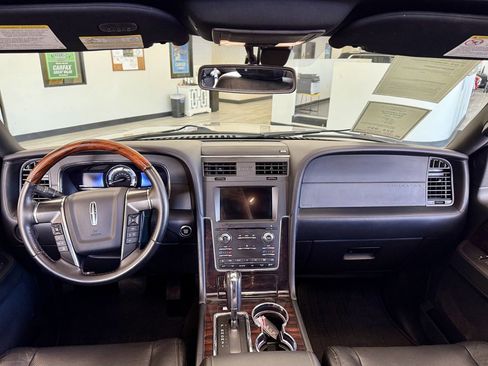 Used 2017 Lincoln Navigator L Reserve image 10