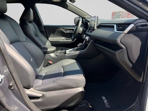 Used 2019 Toyota RAV4 XSE AWD/4WD image 15