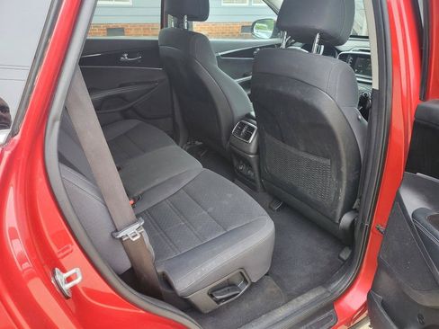 Used 2017 Kia Sorento FWD w/ LX Convenience Package image 7