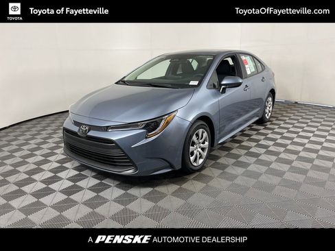 Used 2026 Toyota Corolla LE image 1