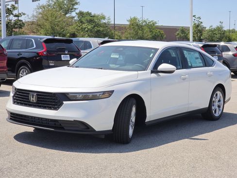 New 2026 Honda Accord LX image 10