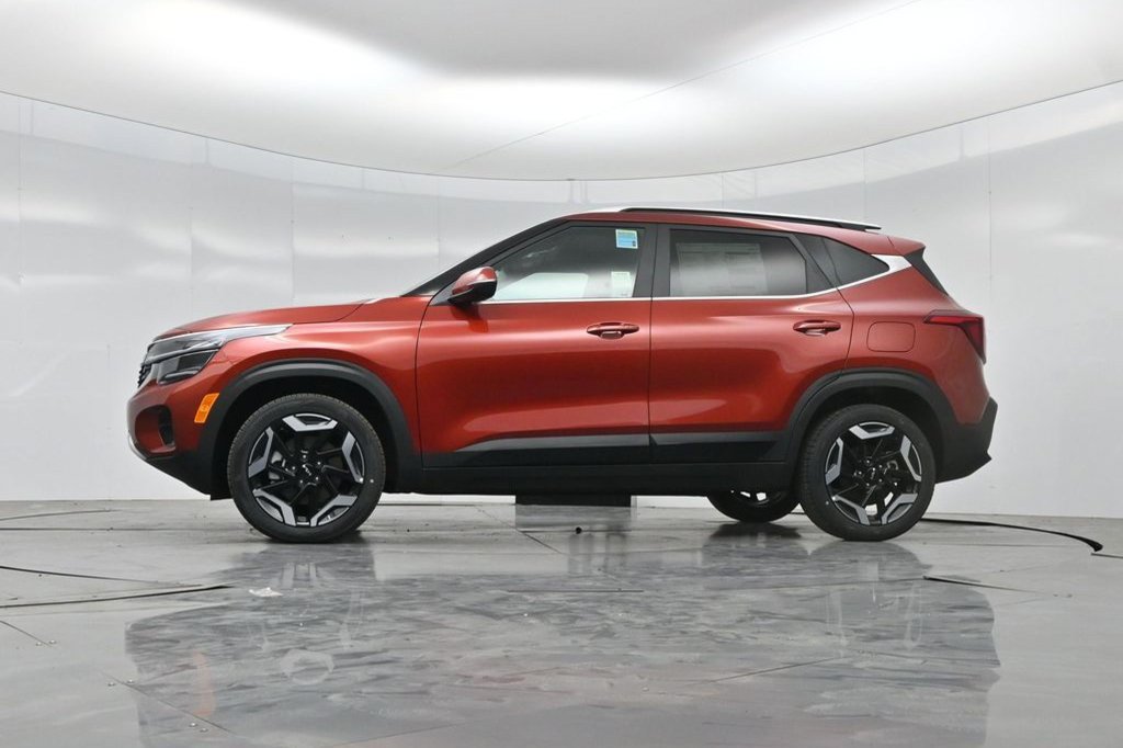 New 2026 Kia Seltos SX w/ SX Sunroof Package AWD/4WD image 4