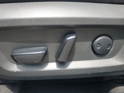 Certified 2021 Nissan Rogue SV image 10