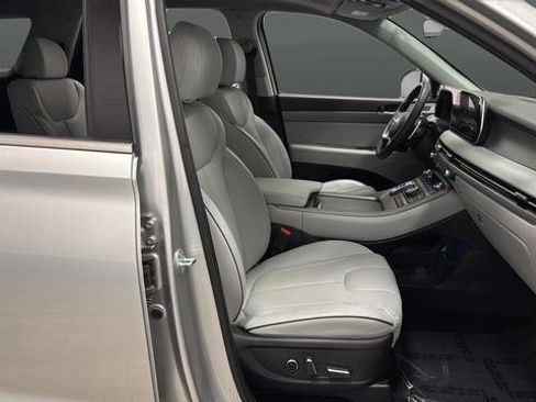 Used 2023 Hyundai Palisade SEL w/ Premium Package image 25