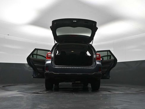 Used 2017 Subaru Outback 2.5i Limited image 39
