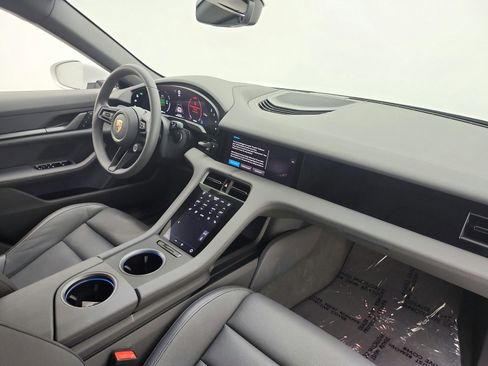 Used 2025 Porsche Taycan RWD w/ Premium Package image 21