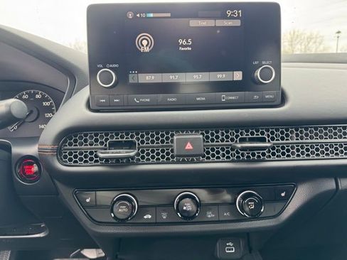 Used 2025 Honda HR-V Sport image 15