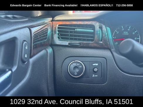 Used 2014 Chevrolet Impala LT w/ LT Sunroof Package image 16