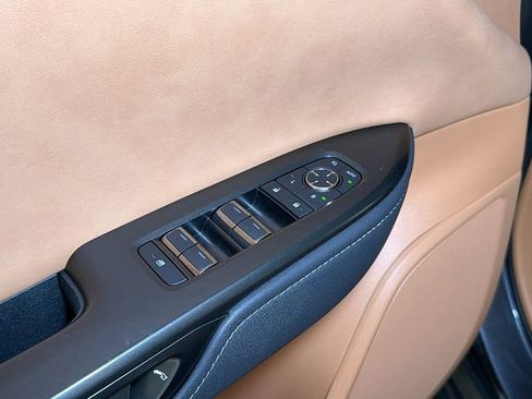 Certified 2025 Lexus RZ 450e w/ Technology Package image 20