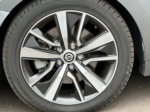 Used 2020 Nissan Maxima 3.5 SV w/ Floor Mat Group FWD image 26