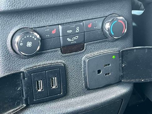 Used 2019 Ford Explorer Platinum AWD/4WD image 19