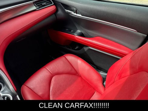 Used 2020 Toyota Camry XSE image 15