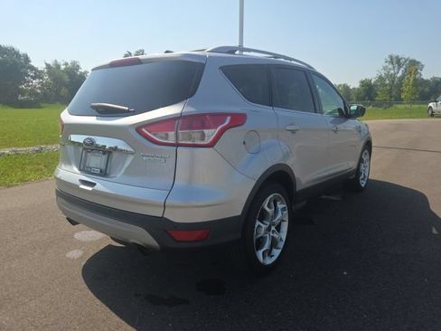 Used 2016 Ford Escape Titanium w/ Equipment Group 301A FWD image 8