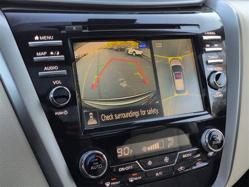 Used 2024 Nissan Murano SL image 13