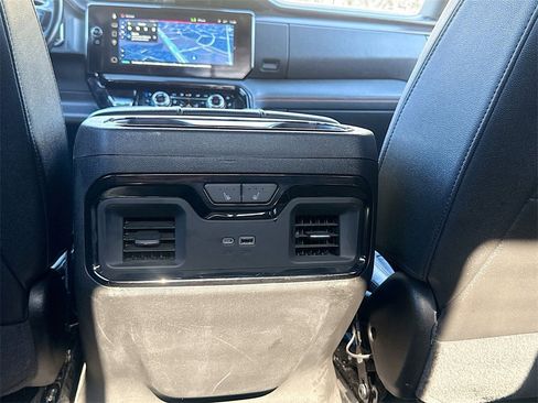 Used 2022 GMC Sierra 1500 AT4 w/ AT4 Premium Package image 27