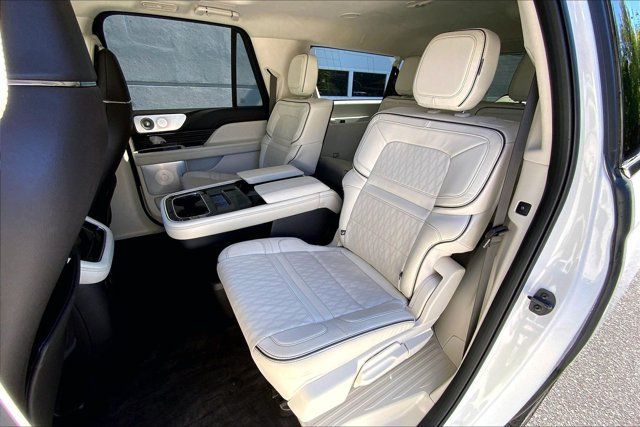 Used 2023 Lincoln Navigator L Black Label AWD/4WD image 25