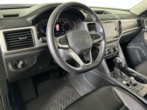 Used 2022 Volkswagen Atlas SE image 46