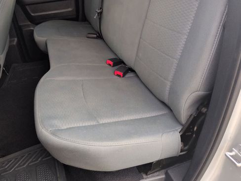 Used 2014 RAM 1500 Express image 10