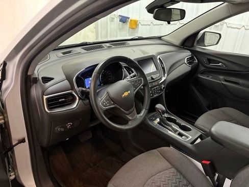 Used 2022 Chevrolet Equinox LT image 37