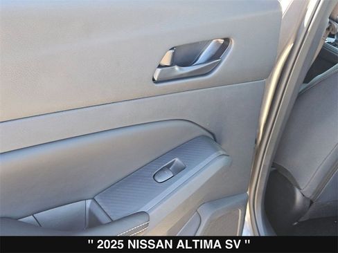 New 2025 Nissan Altima 2.5 SV image 19
