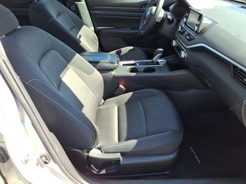 Used 2023 Nissan Altima 2.5 S FWD image 10