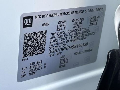 Used 2025 Chevrolet Equinox EV LT image 26