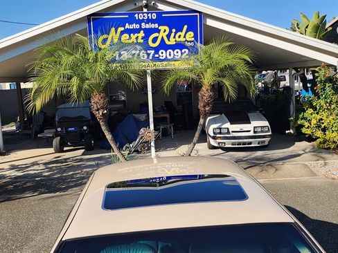 Used 2001 Lincoln Continental image 7