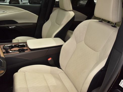 Used 2023 Lexus RX 350 FWD w/ Cold Area Package image 32