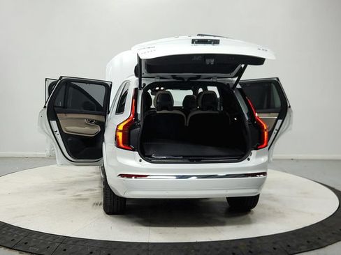 Used 2026 Volvo XC90 B6 Ultra w/ Protection Package AWD/4WD image 15